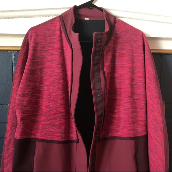 Lululemon Sporty Chic Two-Tone Jacket - Picture 6 of 9